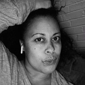 Meet your Posher, Gina